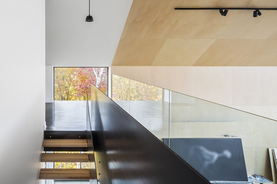 workshop on a cliff by mu architectureworkshop on a cliff by mu architecture