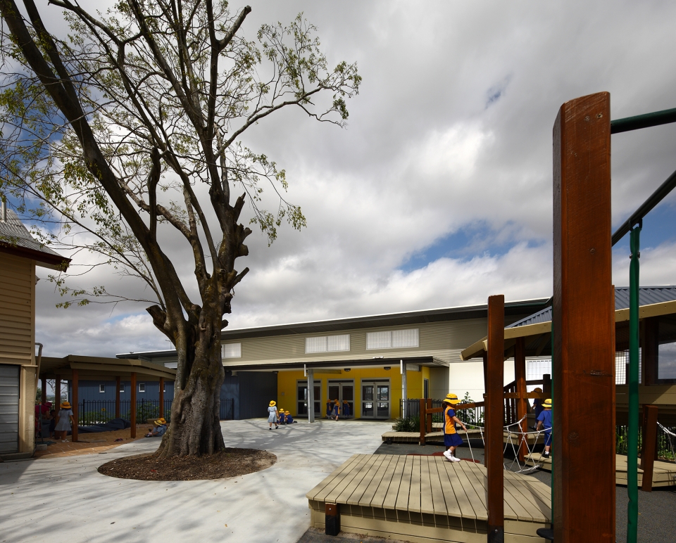 Bulimba State School Hall and Classroom Building Biscoe Wilson Architects