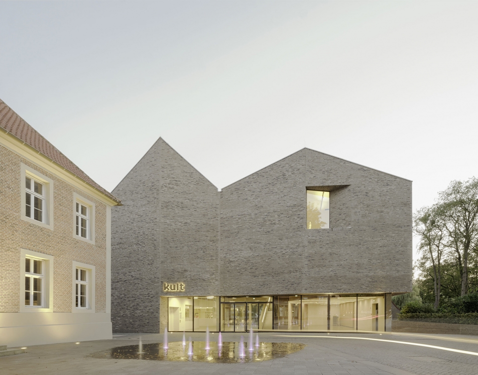 kult kulturhistorisches zentrum westmunsterland by pool leber architekten