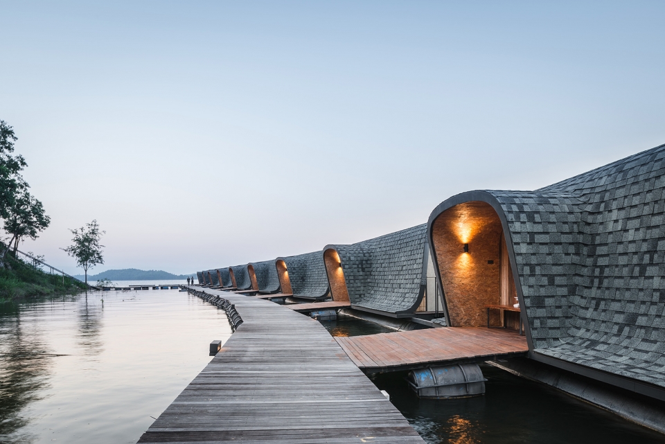 Z9 Resort by Dersyn Studio