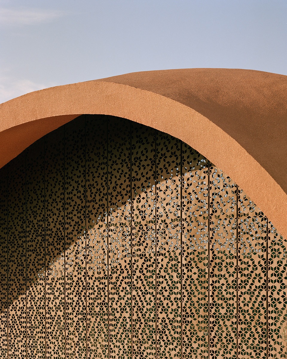 ayla golfclub by oppenheim architecture