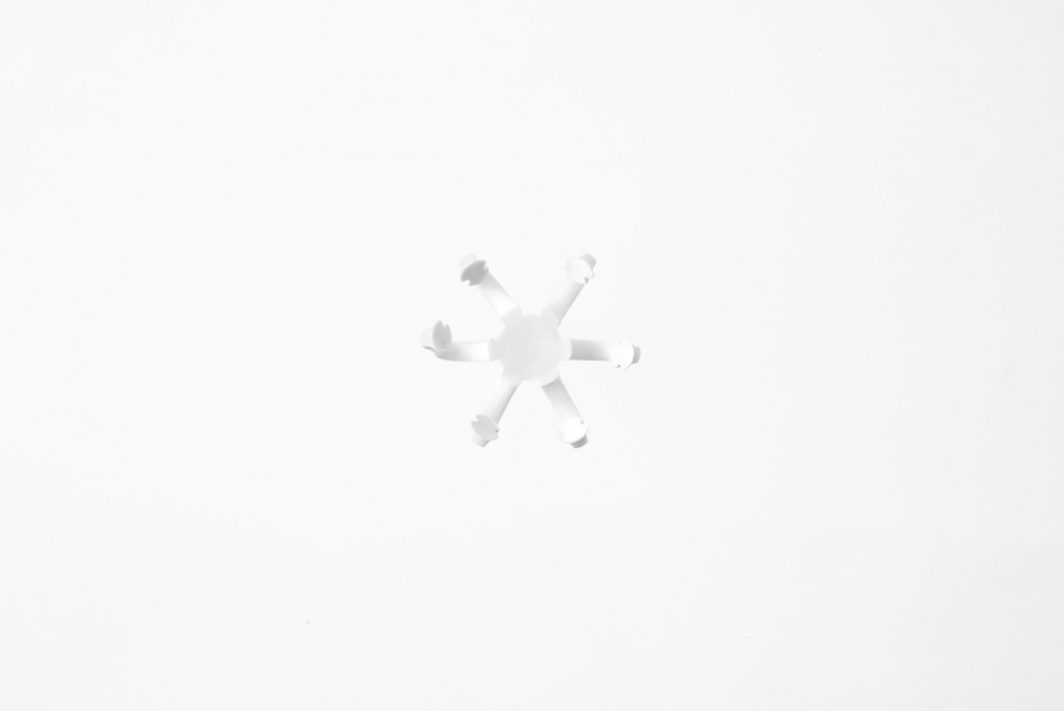 hasu and handle flower for sevres by nendo