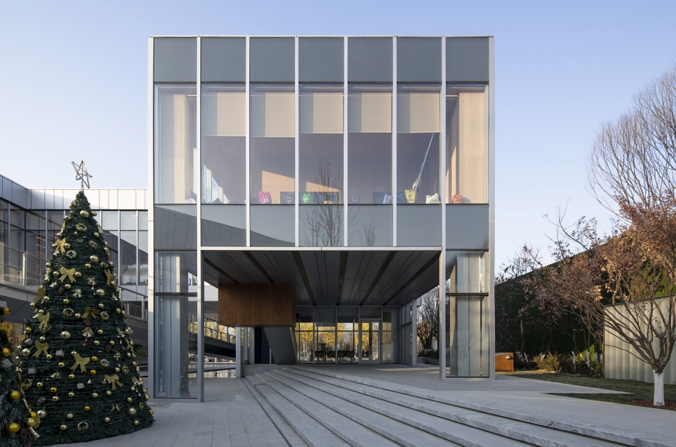a library in the cloud Lacime architecture