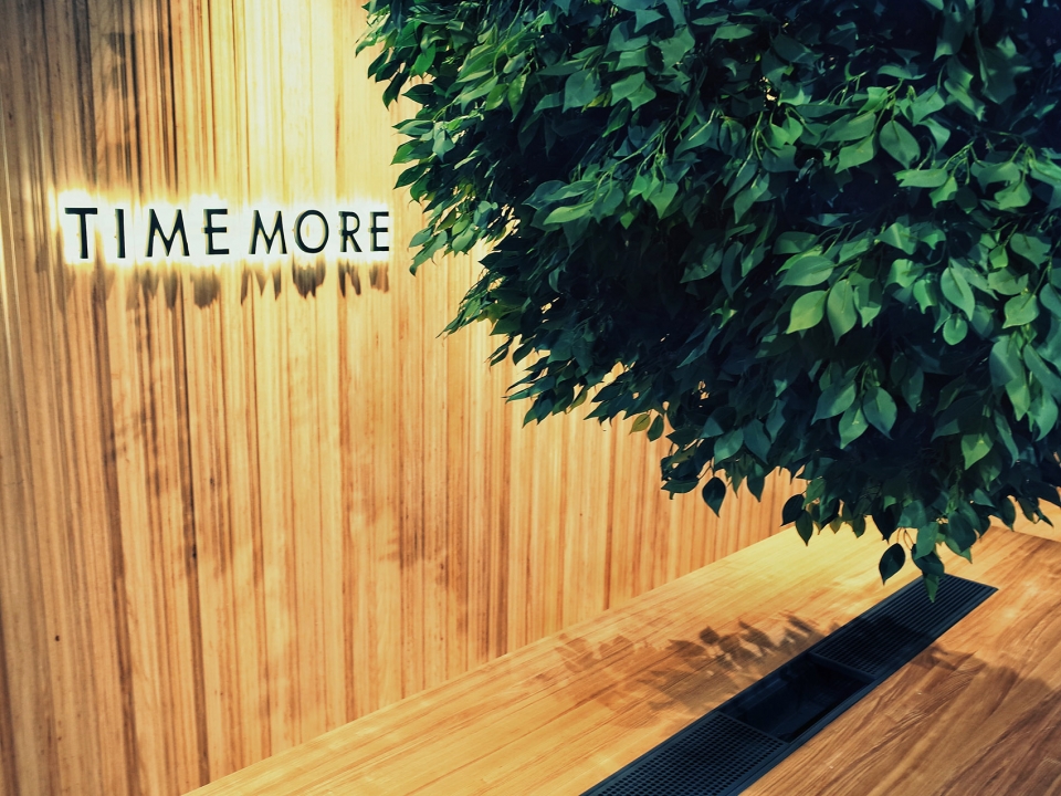 TIME MORE·Hand brew Coffee experience center China by Robot 3