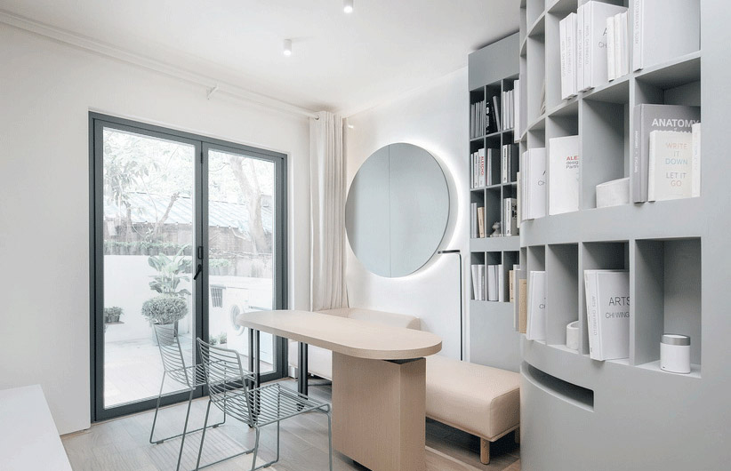 a house with huge differences pone architecture