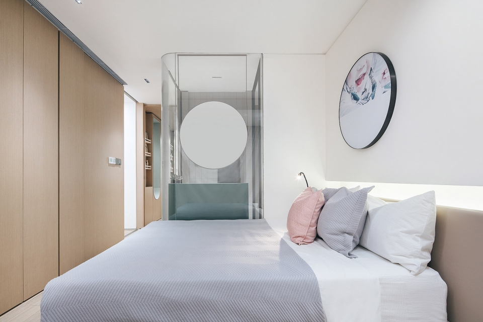 a house with huge differences pone architecture
