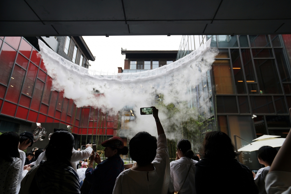 iCloud installation China by xian architects