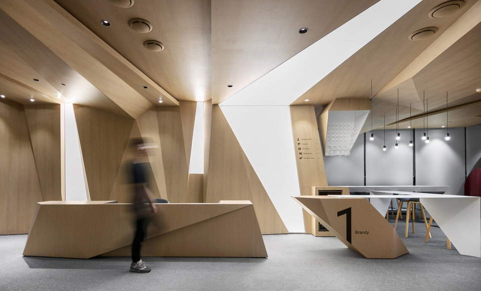 The most beautiful expectation Technology office china by Zones Design Studio