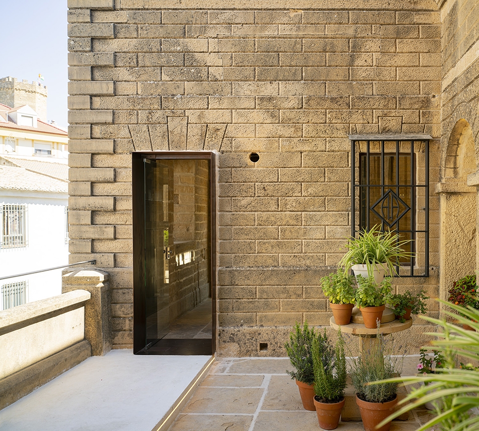 renovation of casa de la piedra by pablo millan