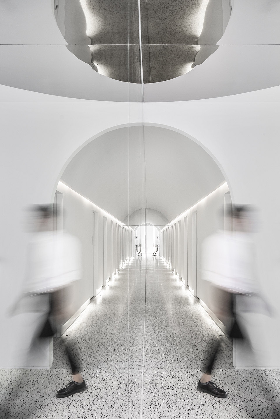 Orchid oil massage by Nanjing Linear Architecture