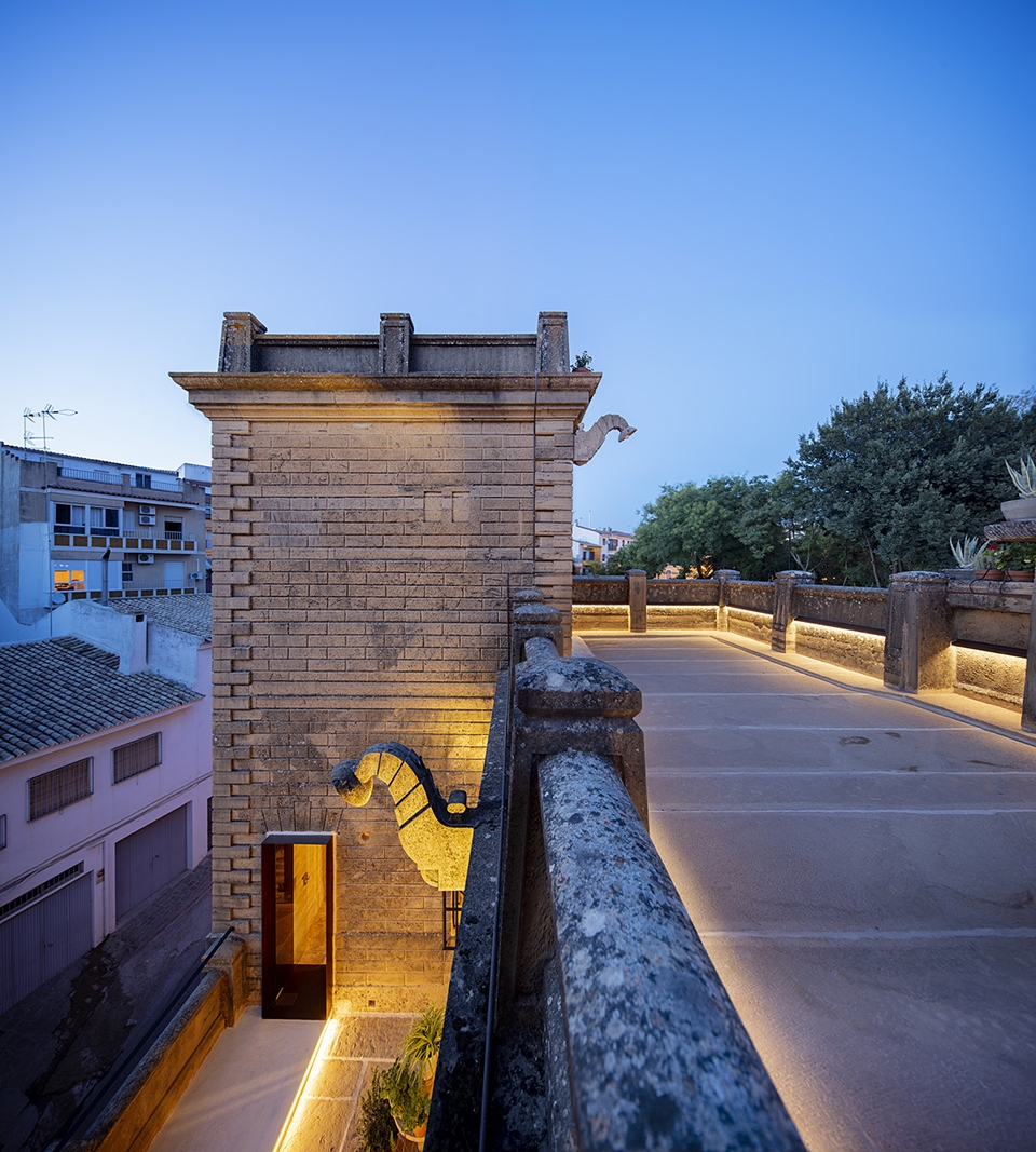renovation of casa de la piedra by pablo millan