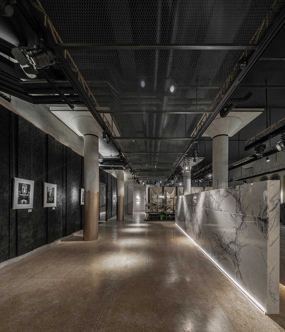 HuaShan Tin by Taipei Base Design Center