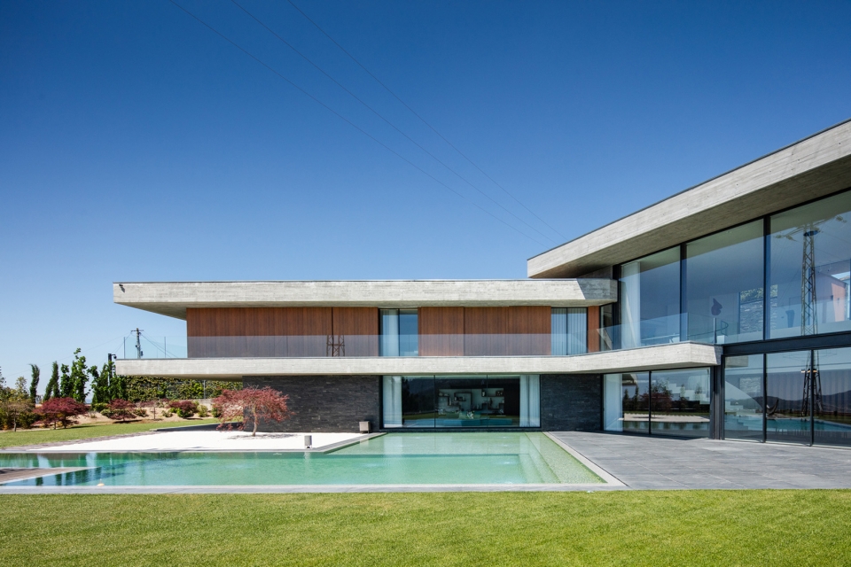 fraiao house by trama arquitetos