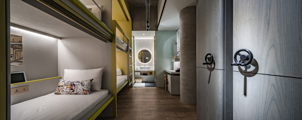 HuaShan Tin by Taipei Base Design Center