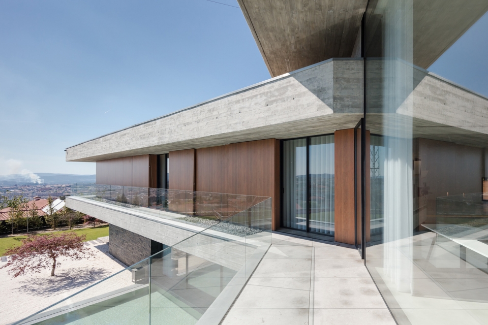 fraiao house by trama arquitetos