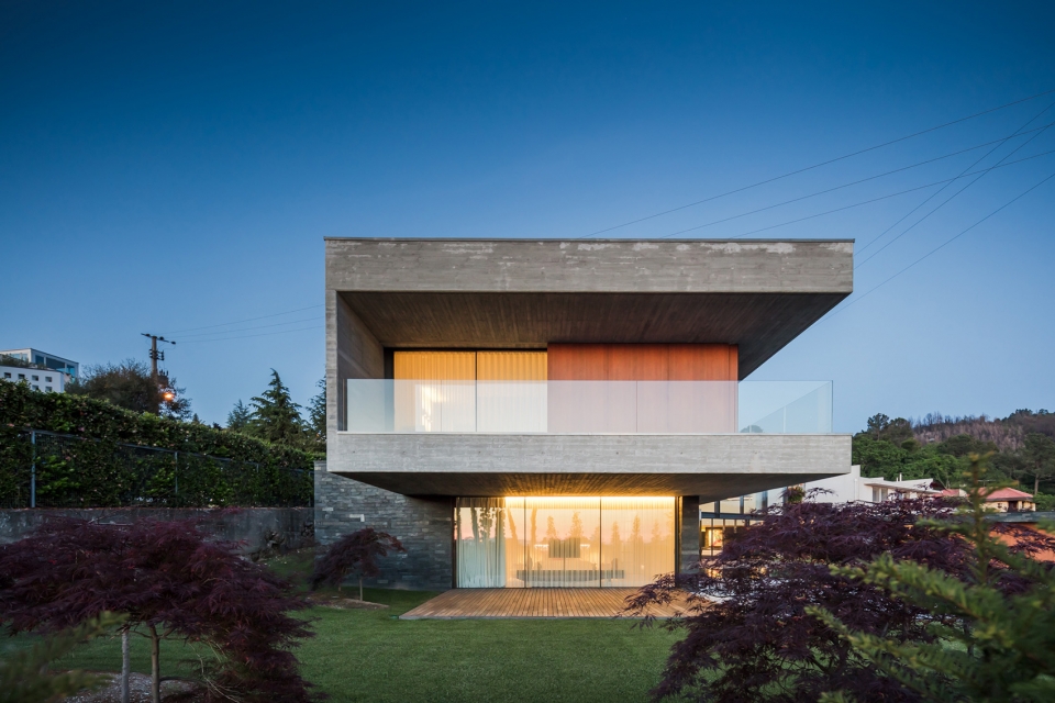 fraiao house by trama arquitetos