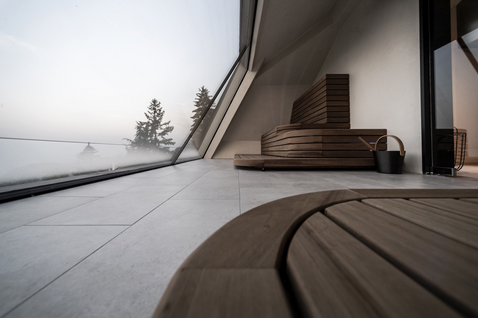gloriette guesthouse by noa