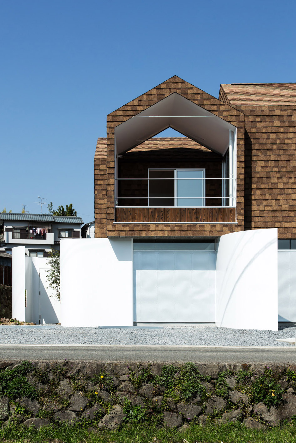 house on stylobate yM design office 1