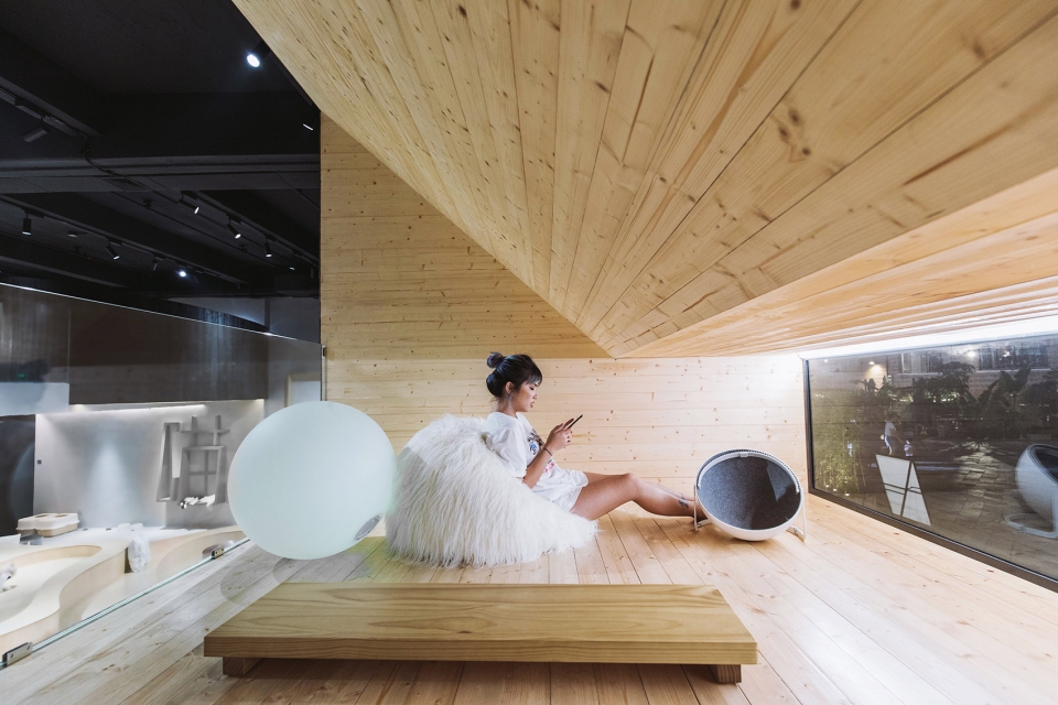 树屋 Meow Restaurant E Studio