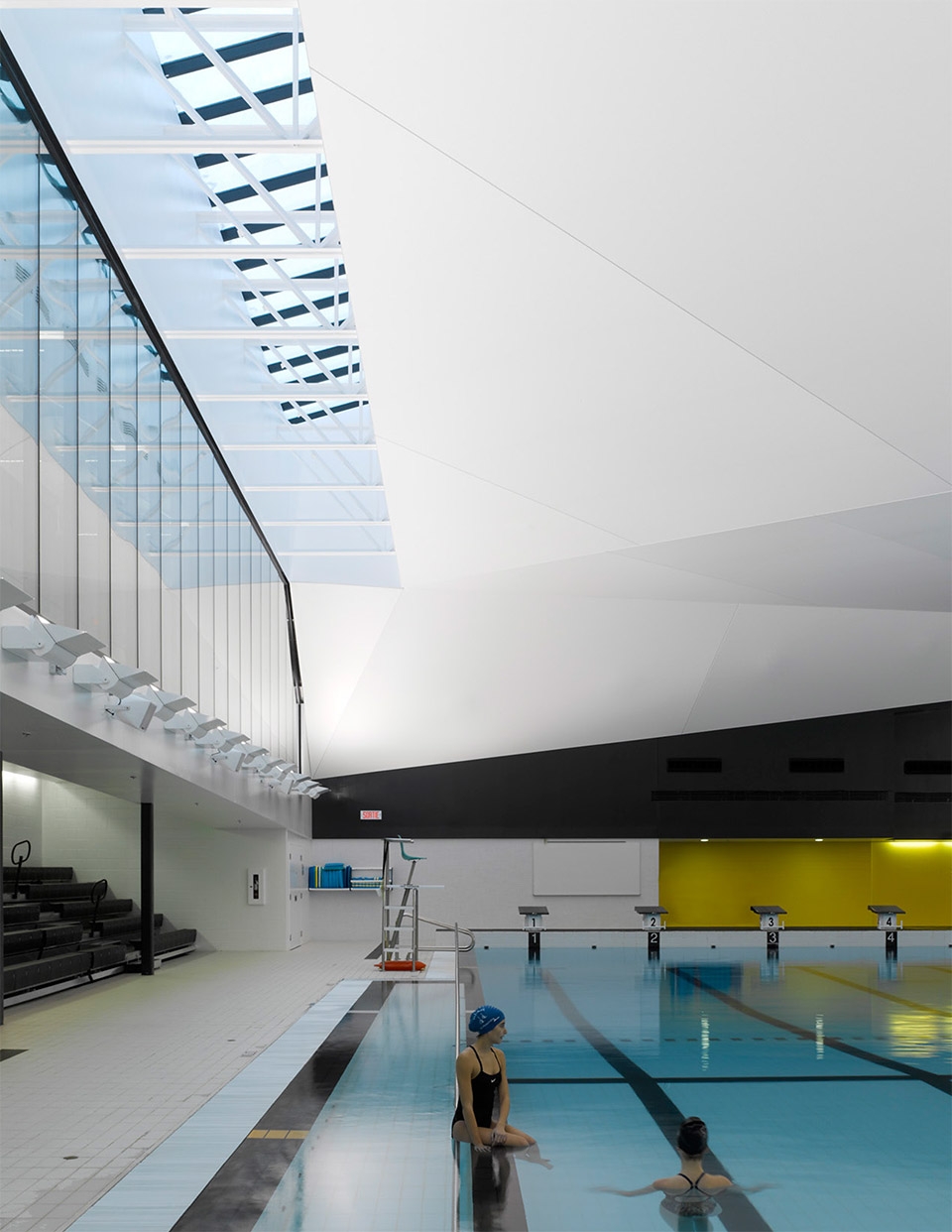 desjardins aquatic centre by acdf architecture