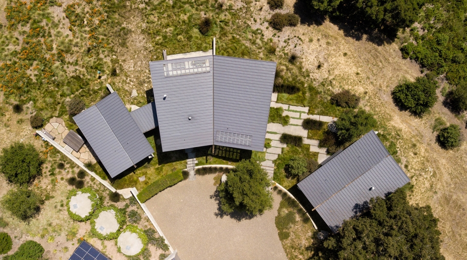 Butterfly House by Feldman Architecture