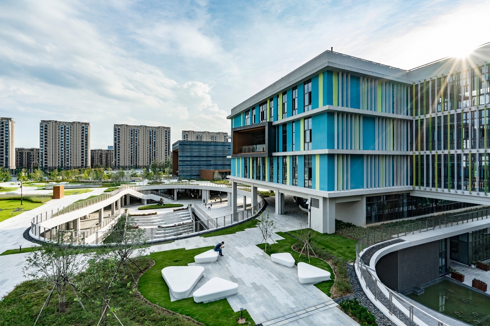 east campus of ningbo xiaoshi high school by udg china