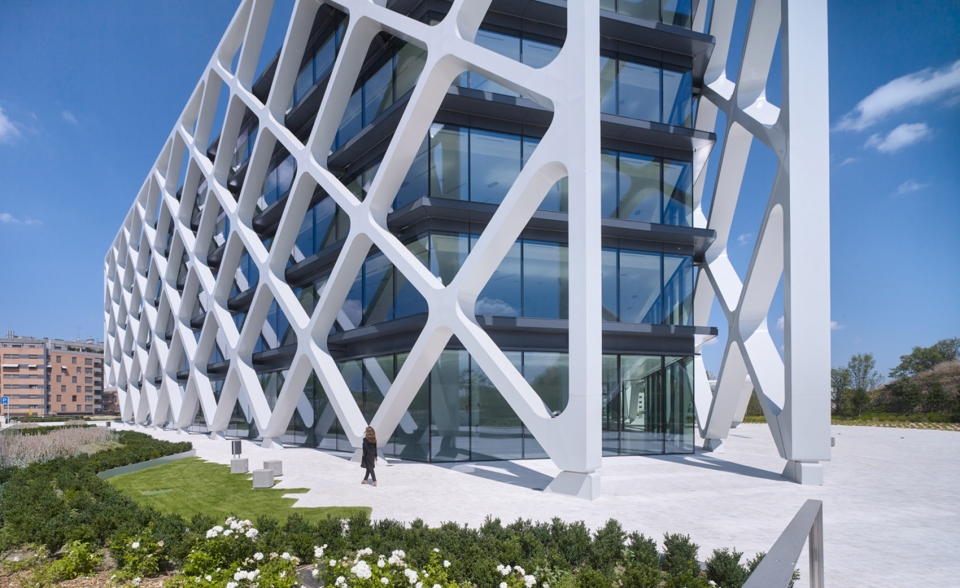 OXXEO office complex by RAFAEL DE LA HOZ Arquitectos