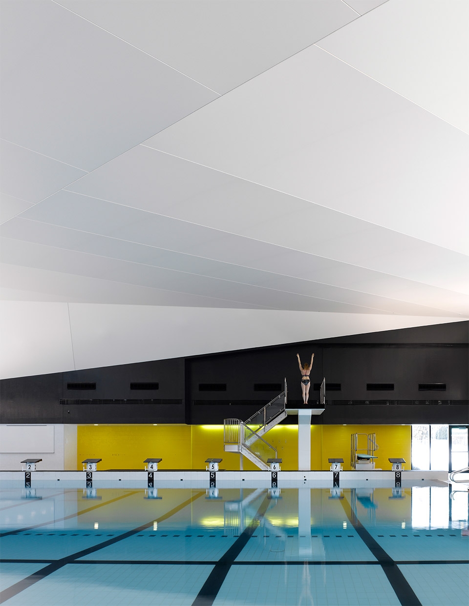 desjardins aquatic centre by acdf architecture