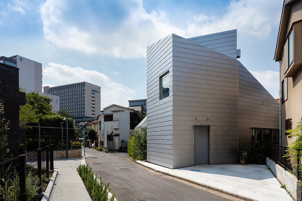 k2 house by aae