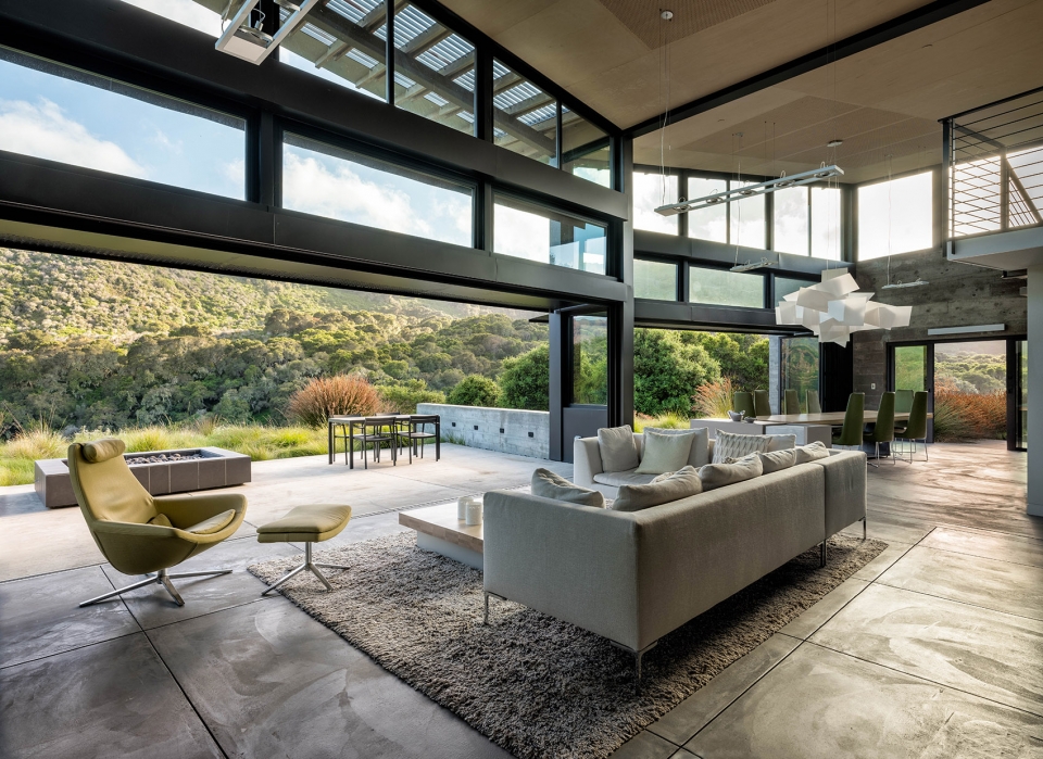 Butterfly House by Feldman Architecture