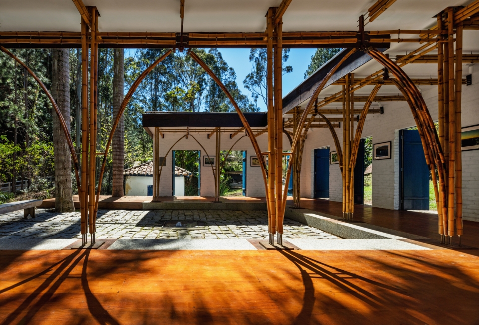 galleria de arte by cru architects