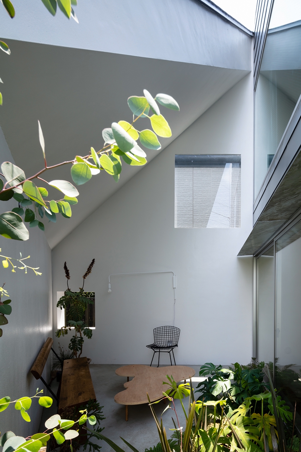 k2 house by aae