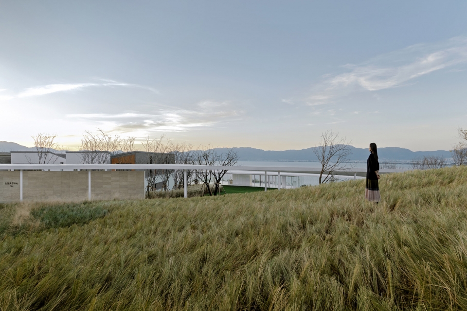 Yunnan Fuxian Lake Vanke Art Aesthetic Center Change Studio