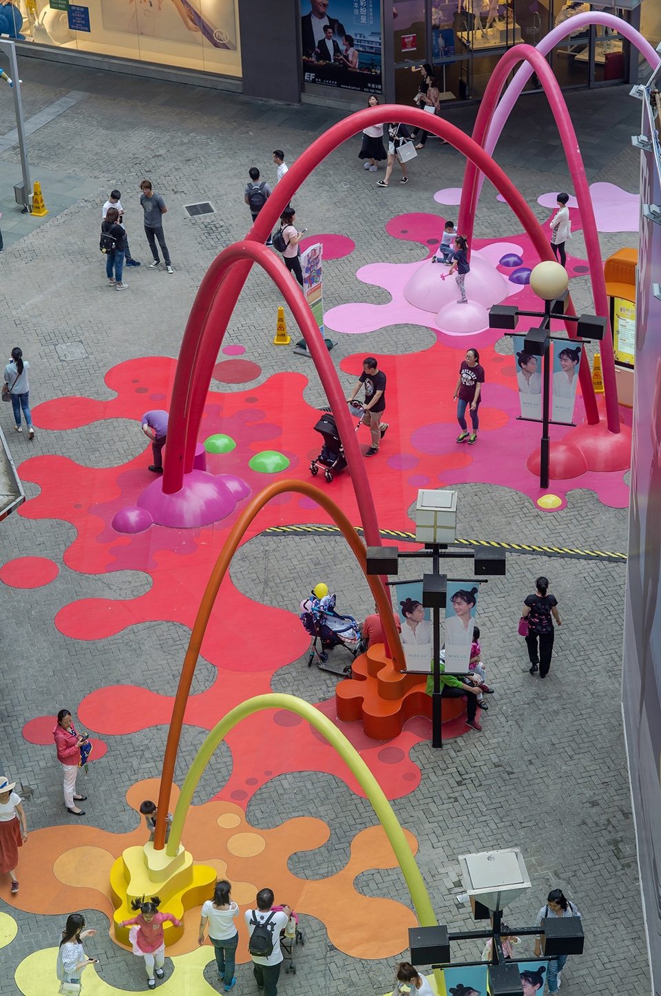 paint drop china by 100architects 1