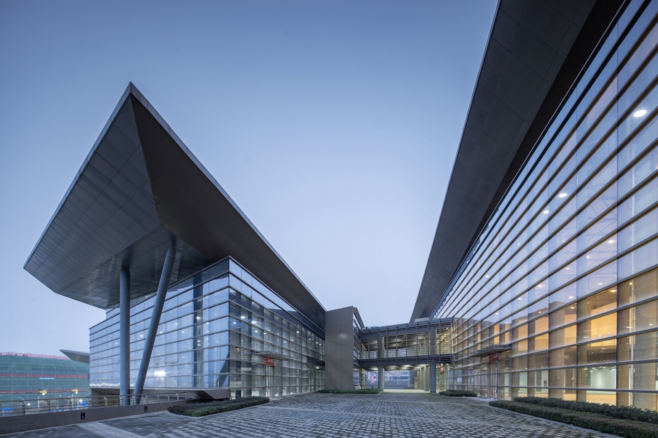 zunyi rosa international exhibition and convention center china by capol international associates group