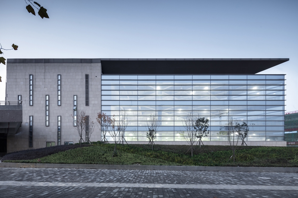 zunyi rosa international exhibition and convention center china by capol international associates group