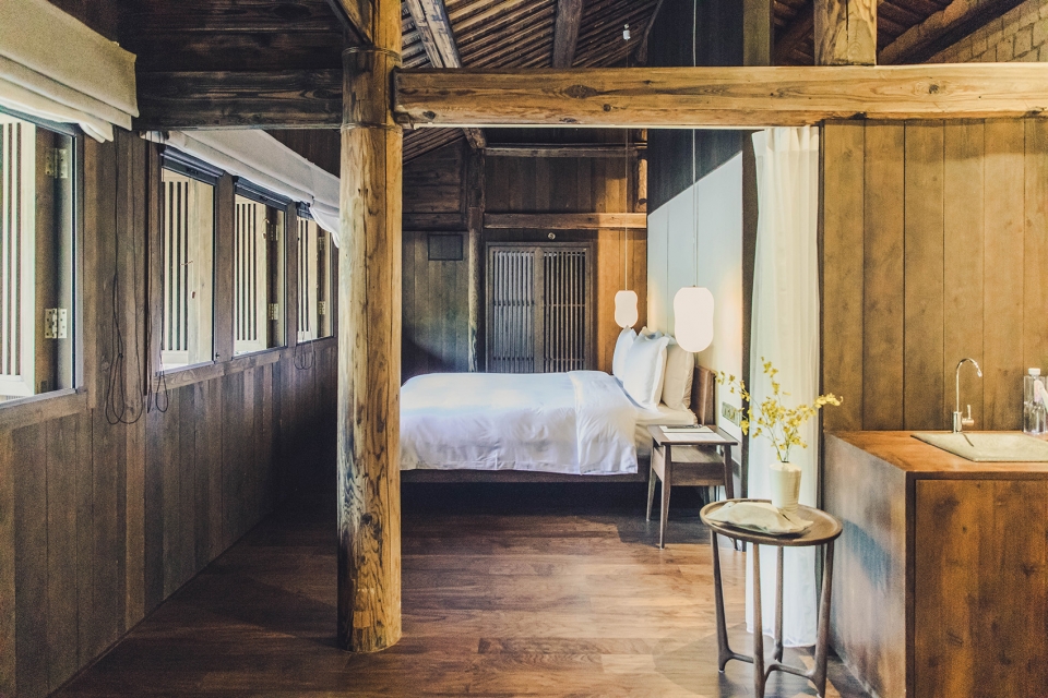 tsingpu tulou retreat by trace architecture office