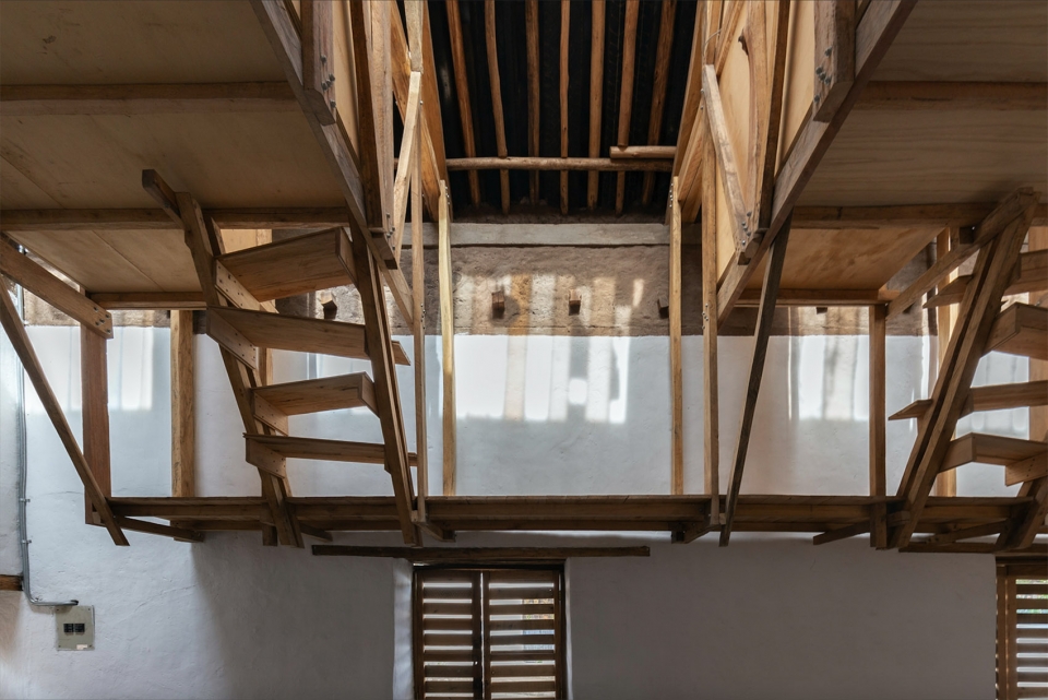 house of the flying beds al borde