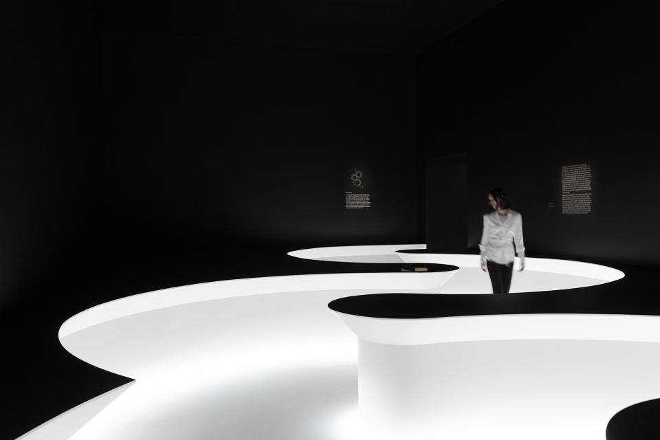 escher nendo between two worlds