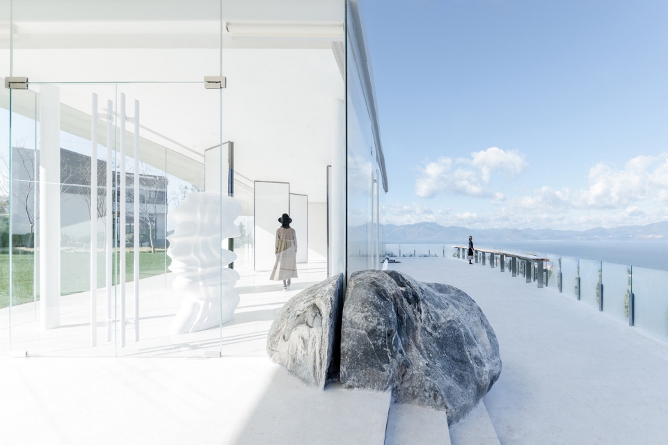 Yunnan Fuxian Lake Vanke Art Aesthetic Center Change Studio