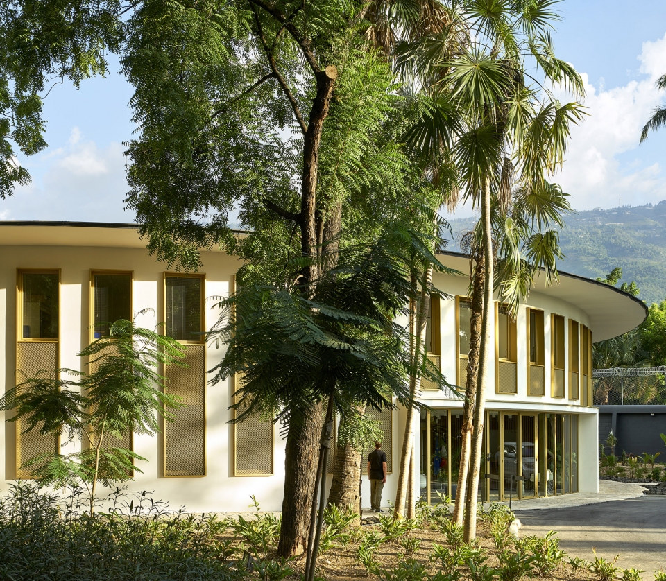 french embassy in haiti by explorations architecture