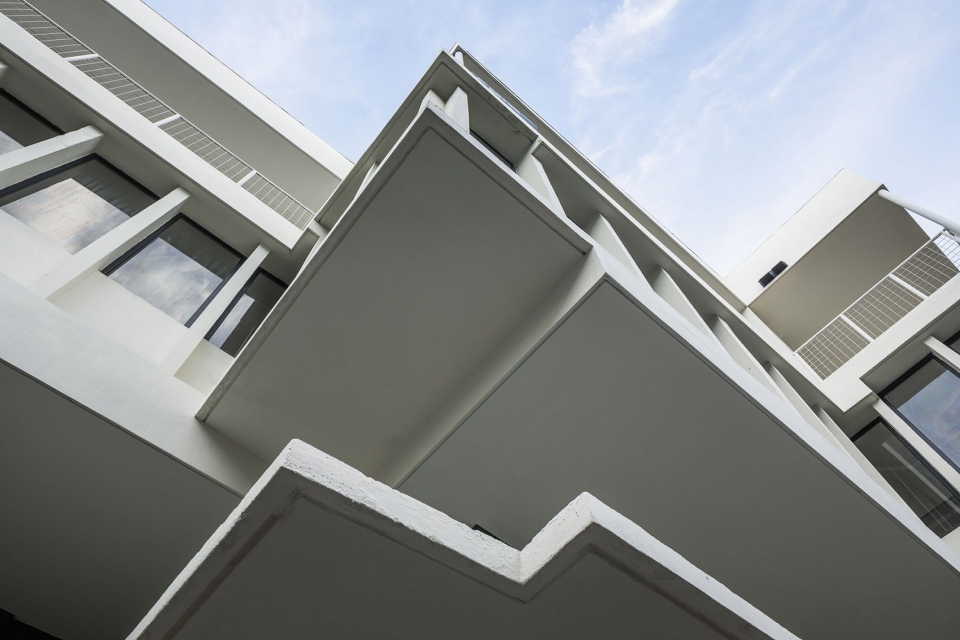 renovation of la moderna by sketch