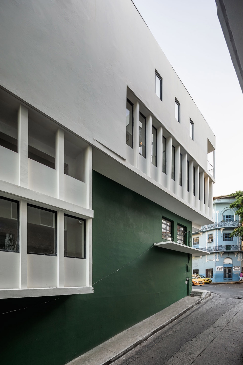 renovation of la moderna by sketch