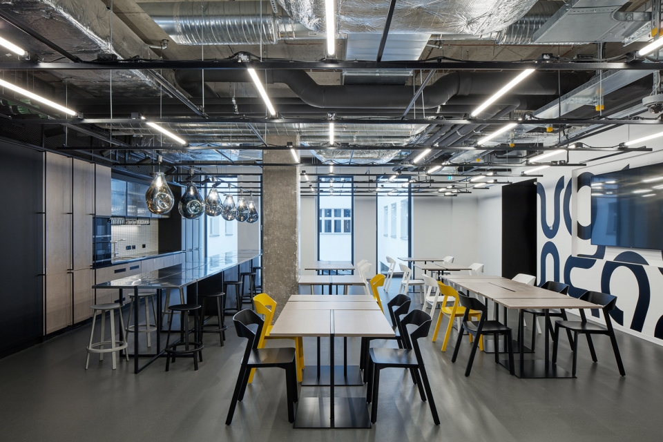 hubhub na prikope by studio perspektiv s r o