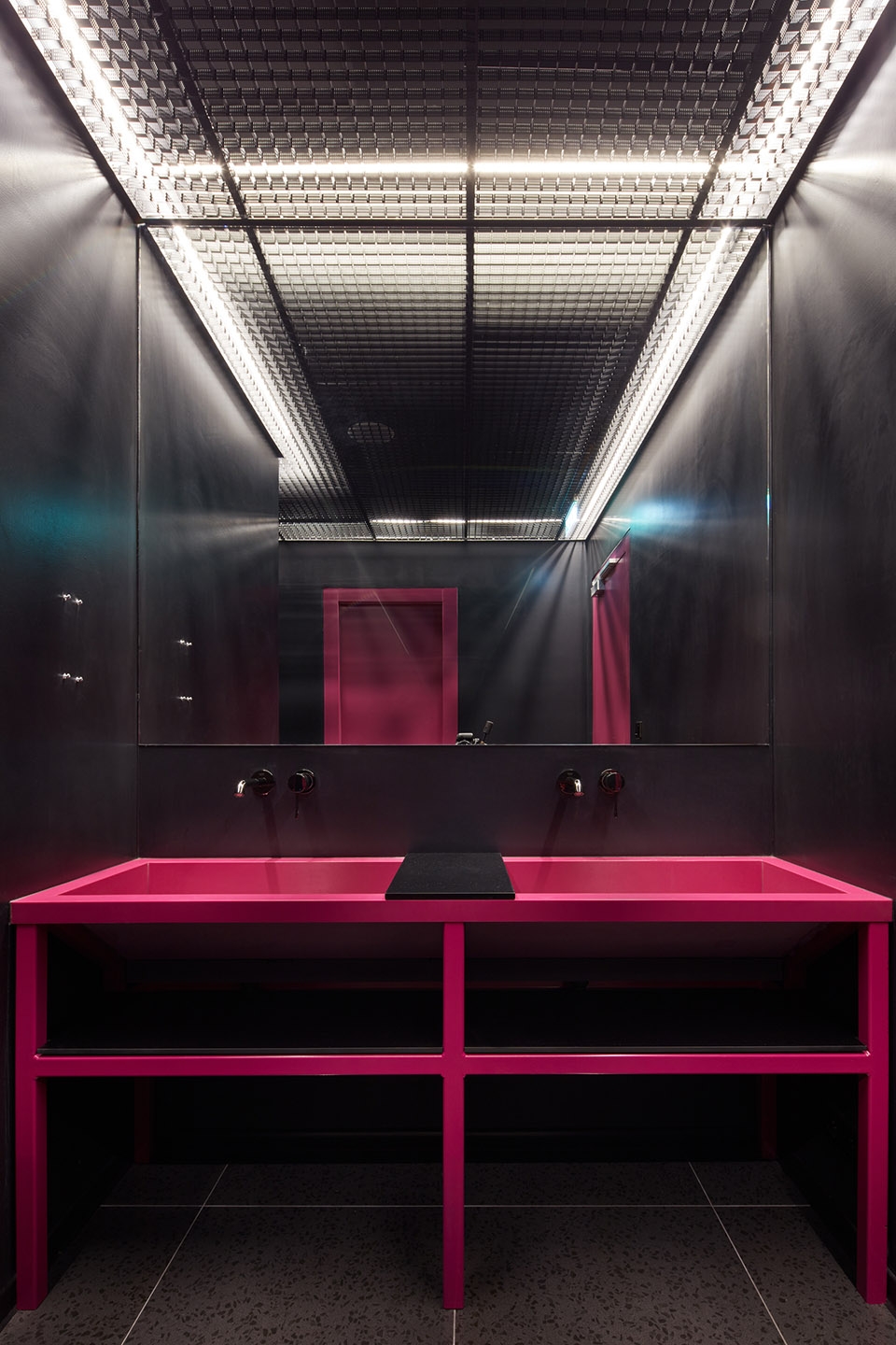 hubhub na prikope by studio perspektiv s r o