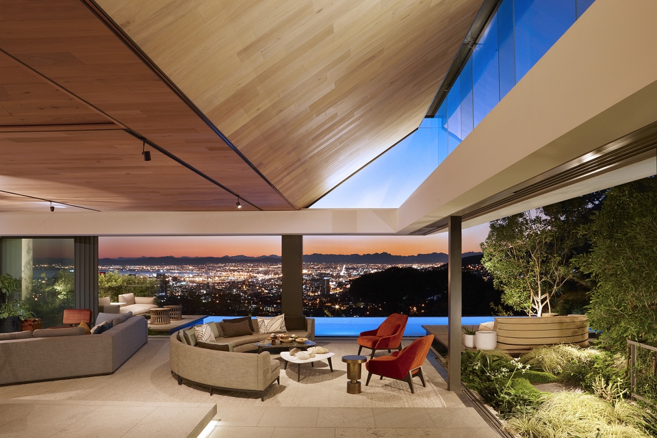 kloof 119a by saota