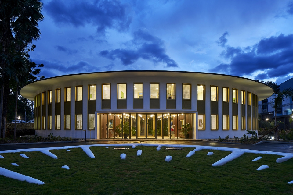 french embassy in haiti by explorations architecture