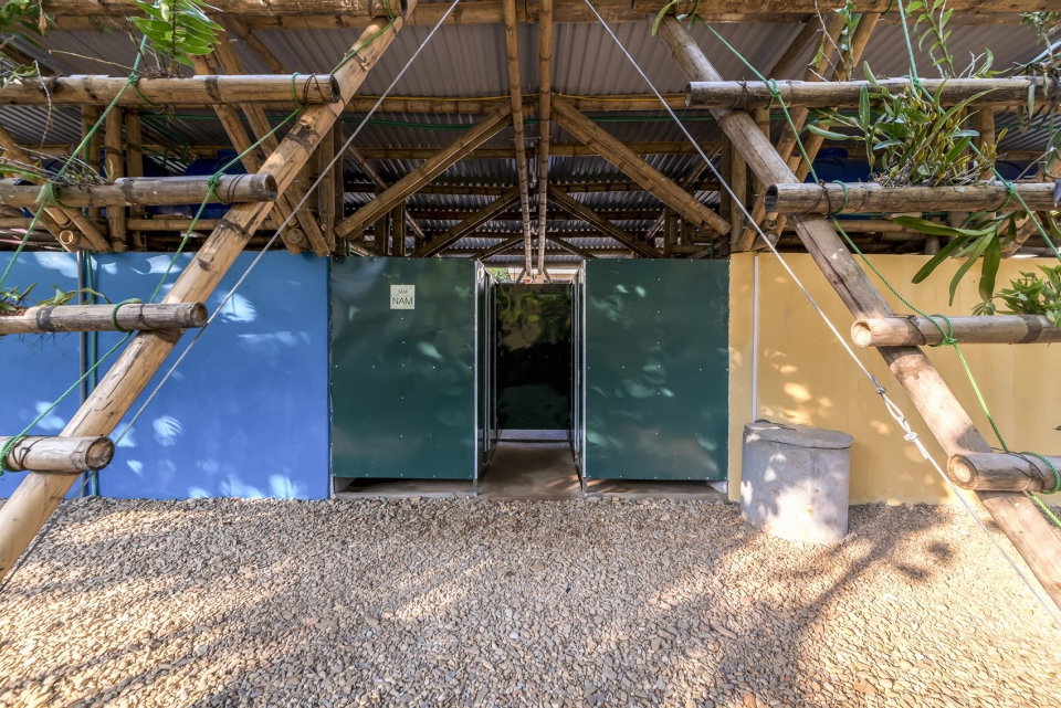toigetation 2 by hp architects