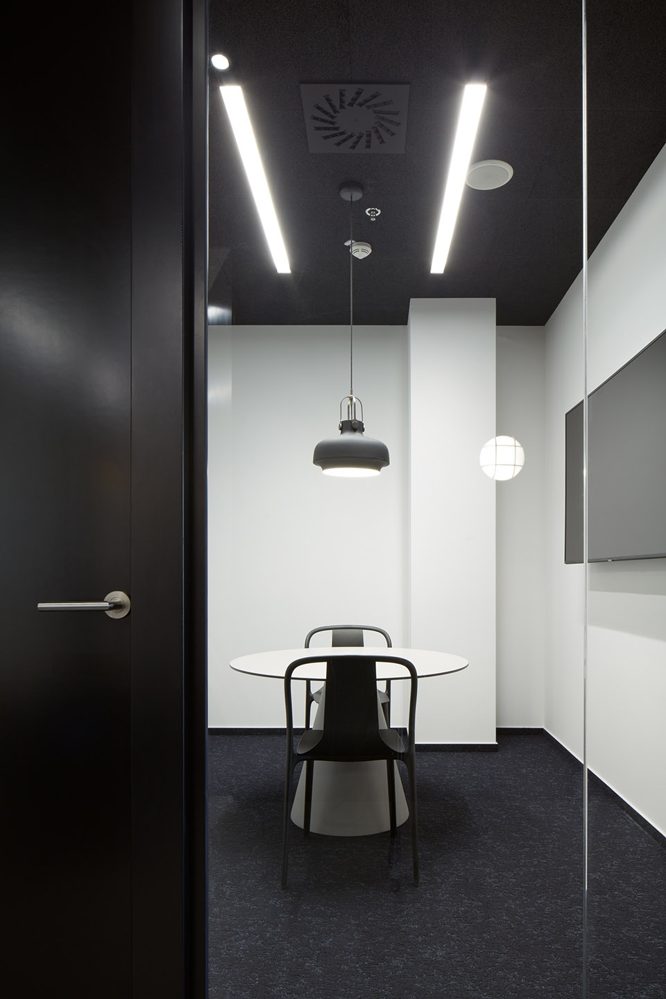 hubhub na prikope by studio perspektiv s r o