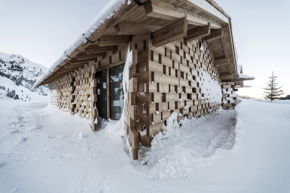 zallinger hotel by noa